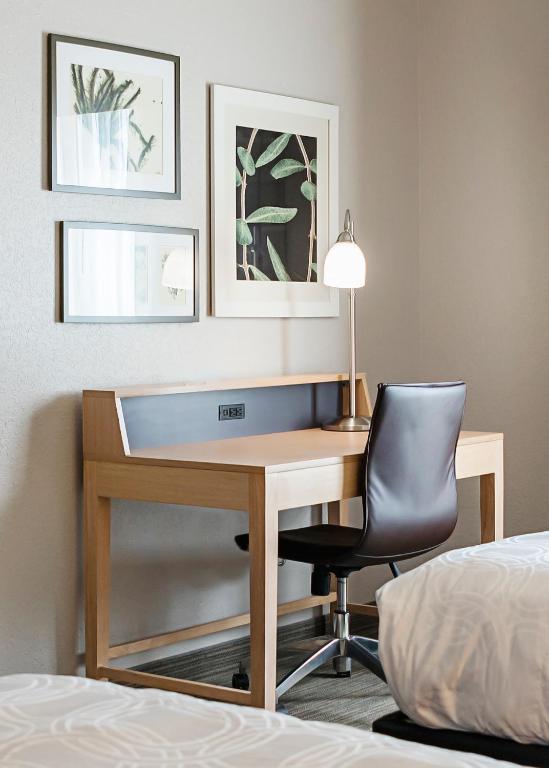 Country Inn & Suites by Radisson Appleton WI - image 3