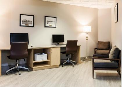 Country Inn & Suites by Radisson Appleton WI - image 4