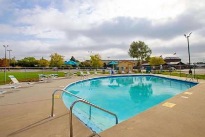 Travelodge by Wyndham Appleton - image 6