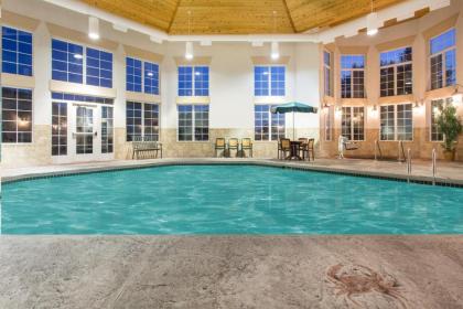 Best Western Plus Appleton Airport Mall Hotel - image 2