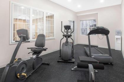 Microtel Inn and Suites by Wyndham Appleton - image 11