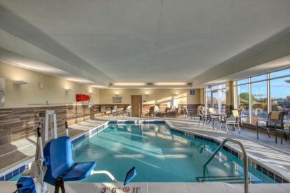 Fairfield Inn & Suites by Marriott Appleton - image 5