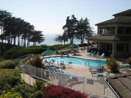 Romantic Getaway to Seascape Villa - image 5