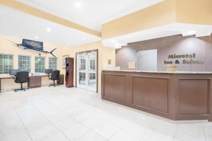 Microtel Inn & Suites by Wyndham Corpus Christi/Aransas Pass - image 9