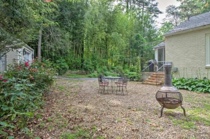 Le Canard Cottage with Porch 10 Mi to Asheville! - image 13