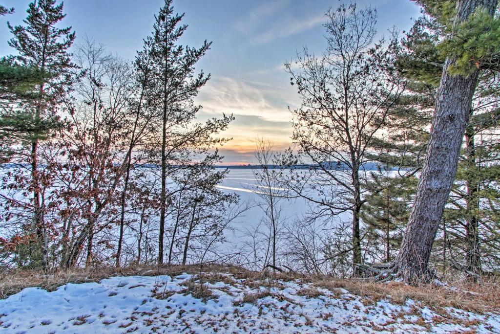 Waterfront Arkdale Retreat 2 Acres with Deck and View - main image