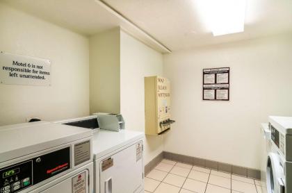 Motel 6-Arlington Heights IL - Chicago North Central - image 11