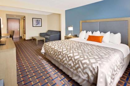 Wingate by Wyndham - Arlington Heights - image 15