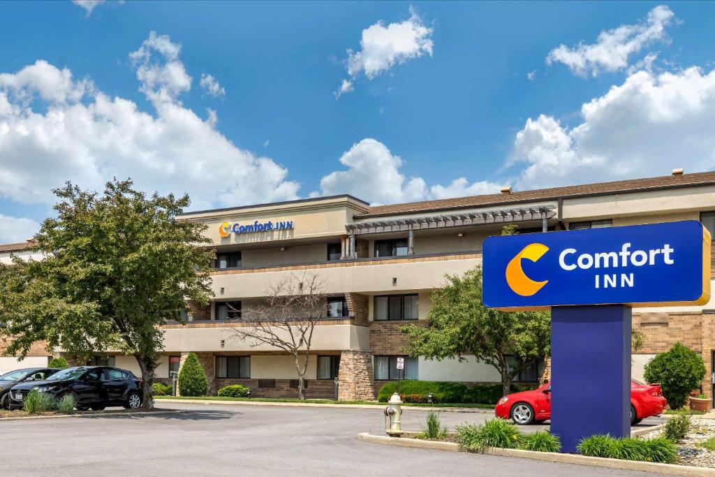 Comfort Inn Arlington Heights-OHare Airport - main image