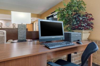 Comfort Inn Arlington Heights-OHare Airport - image 14