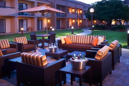 Hotel in Arlington Heights Illinois