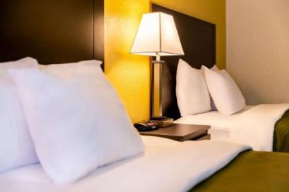 Quality Inn at Arlington Highlands - image 2