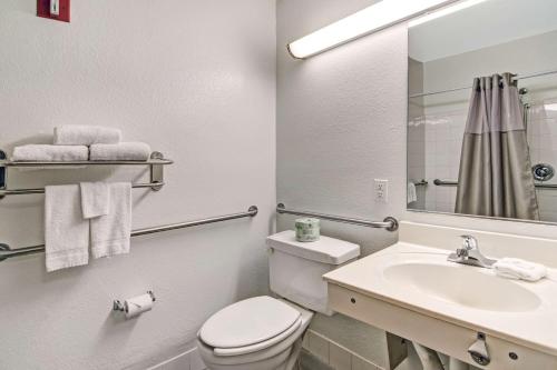 Studio 6-Arlington TX - South - Dallas - image 4