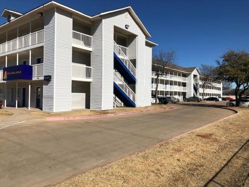 InTown Suites Extended Stay Arlington - Central - main image