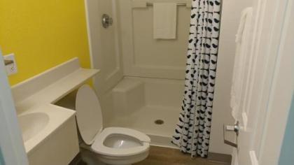 InTown Suites Extended Stay Arlington TX – South - image 5