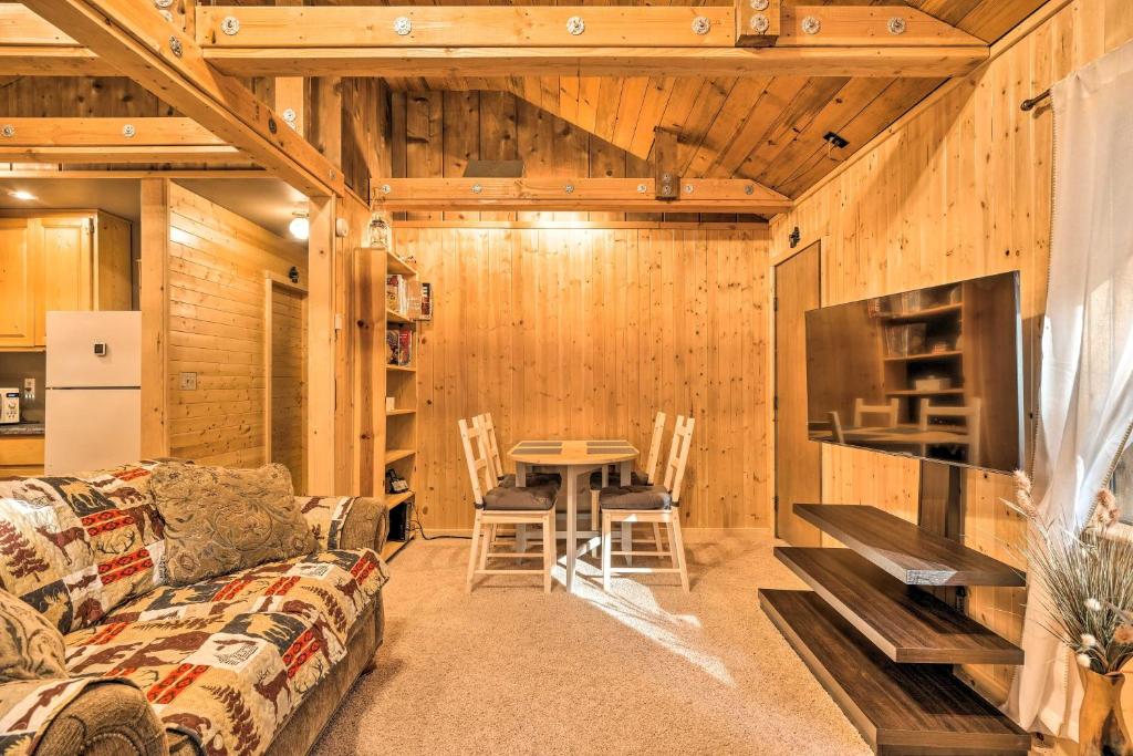 Cabin with Fire Pit Mins to Vineyards and Hiking! - image 2