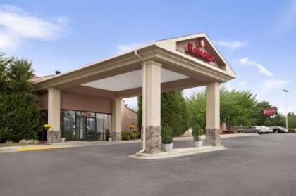 Ramada by Wyndham Asheville Southeast - image 5