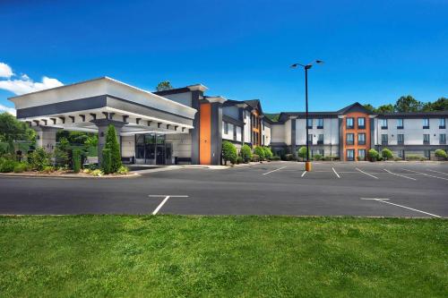 Comfort Inn Asheville-Tunnel Road East - main image