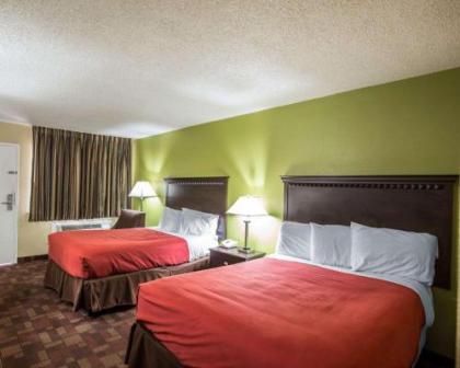 Econo Lodge Biltmore - image 2