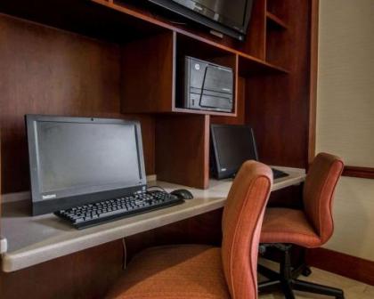 Quality Inn & Suites Biltmore East - image 4