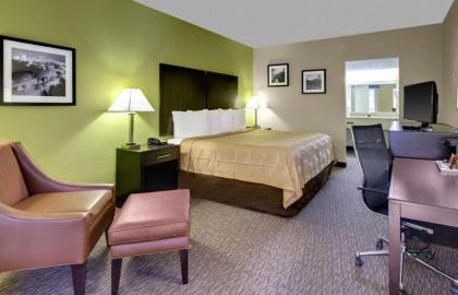 Quality Inn Asheville Downtown Tunnel Rd - image 4