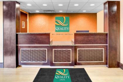 Quality Inn Asheville Downtown Tunnel Rd - image 7