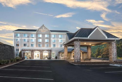 Country Inn & Suites by Radisson Asheville Downtown Tunnel Road NC - main image