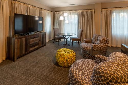 The Residences at Biltmore - Asheville - image 4