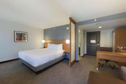 DoubleTree by Hilton Asheville Downtown - image 2
