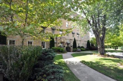 Biltmore Village Hideaway Condo - image 2