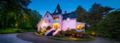 Cedar Crest Inn Asheville North Carolina