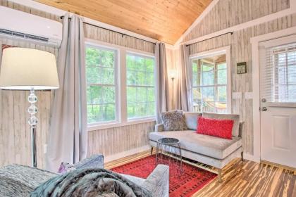 Heartwood Cottage 2 Mi from Blue Ridge Parkway! - image 2