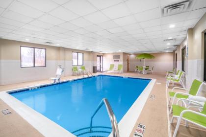 Holiday Inn Express Hotel & Suites Ashland an IHG Hotel - image 8