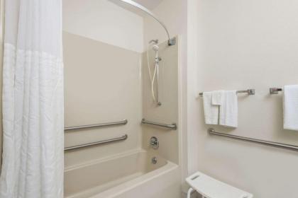 Days Inn by Wyndham Ashland - image 10