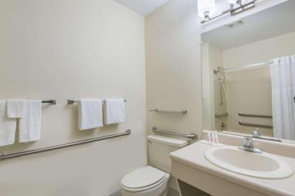 Days Inn by Wyndham Ashland - image 5