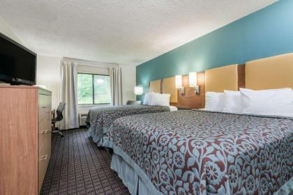 Days Inn by Wyndham Ashland - image 6