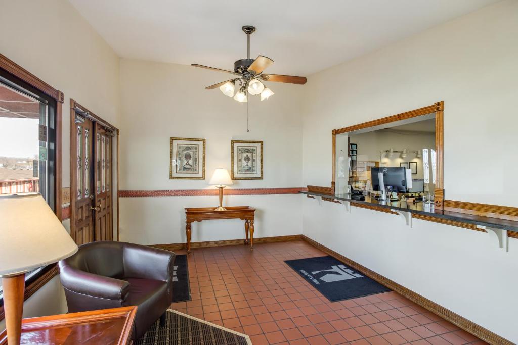 Knights Inn Ashland - image 6