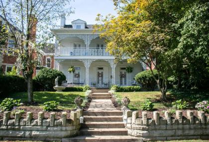Governor's Inn Bed and Breakfast - image 6