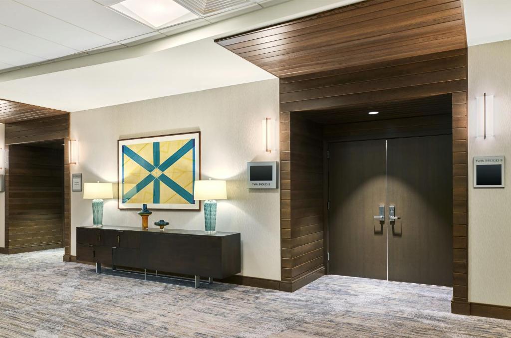 Delta Hotels by Marriott Ashland Downtown - image 2