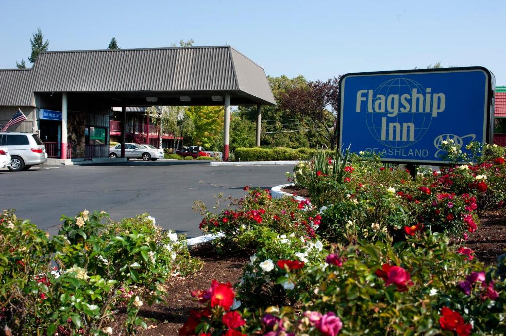 Flagship Inn of Ashland - image 6