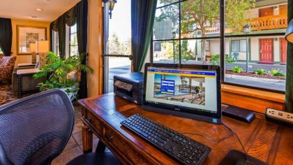 Best Western Windsor Inn - image 11