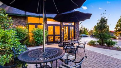 Best Western Windsor Inn - image 9