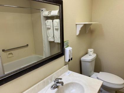 Stratford Inn - image 12