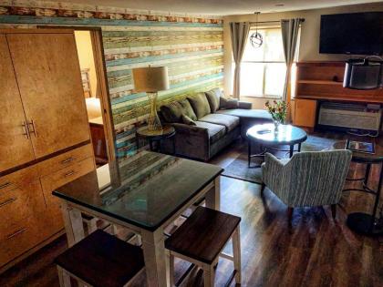 Stratford Inn - image 8