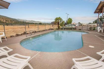 Ashland Valley Inn - image 15