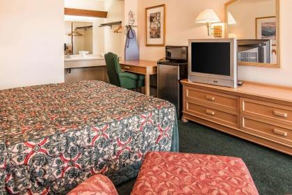 Ashland Valley Inn - image 4