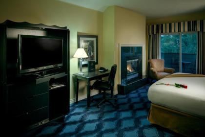Plaza Inn & Suites at Ashland Creek - image 6