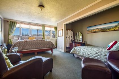 Oak Hill Bed & Breakfast - image 3