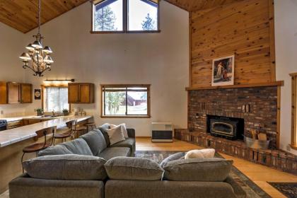 Ashland Cabin - 170 Acres with Mountain Views and Sauna