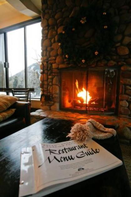 Hotel Aspen - image 4